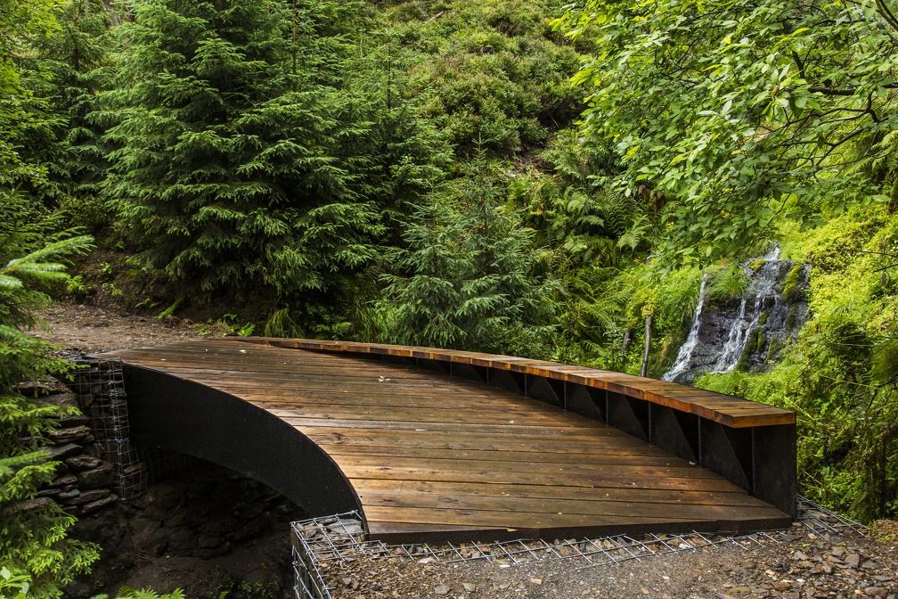 Cesta Stohem – mostek přes Hlubokou strouhu
