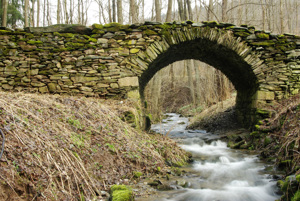 Kamenný most ve Sklenářovicích
